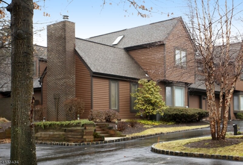 8 Valley View Dr, Basking Ridge, NJ 07920 Townhome Rentals in Basking