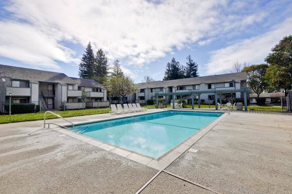 Foto principal - 4218 Walnut Ave