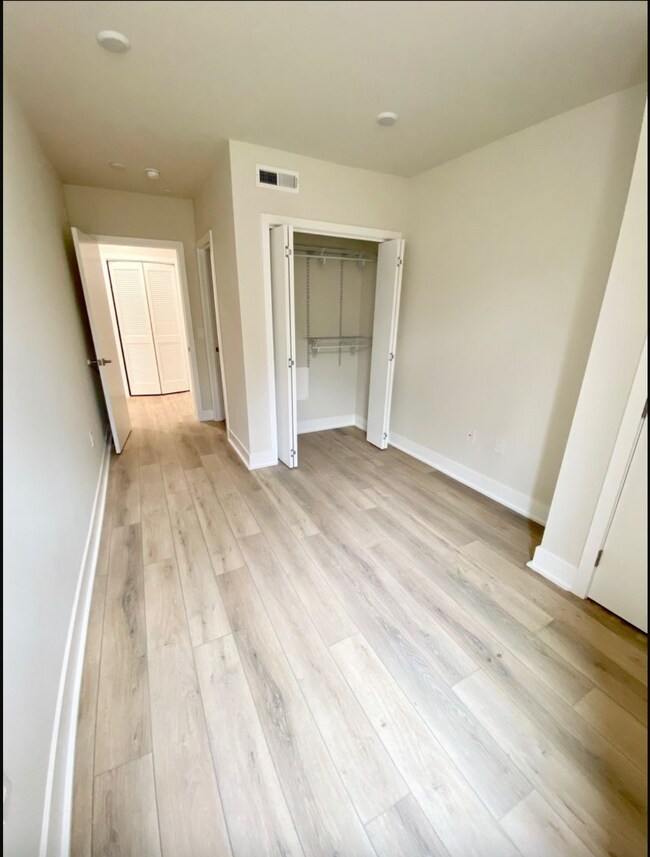 Foto del edificio - 1518 N 8th St