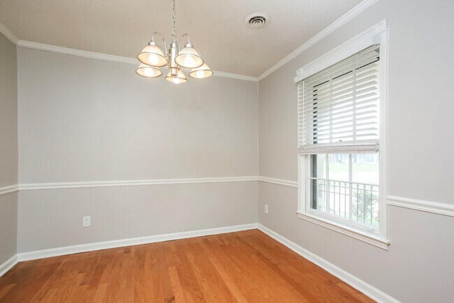Foto del edificio - 4134 Glenroy Dr