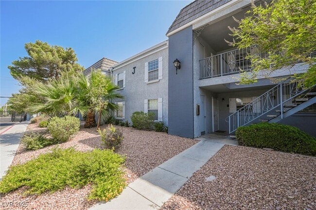 Foto del edificio - 3823 S Maryland Pkwy