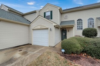 Building Photo - 1356 Lake Dr