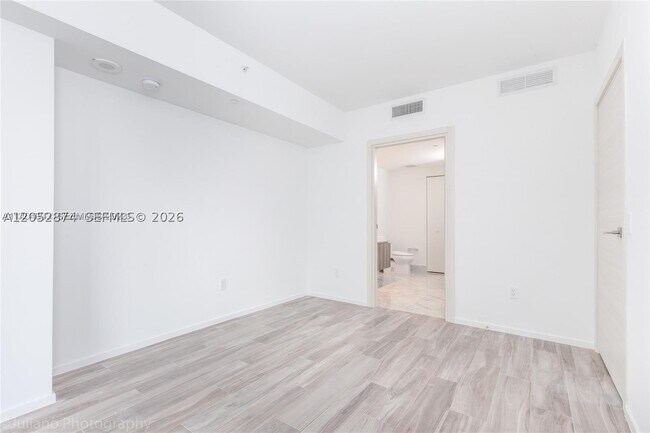 Foto del edificio - 801 S Miami Ave
