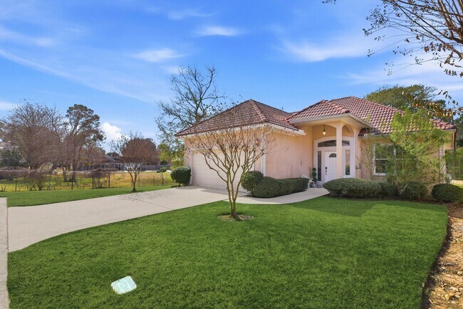 Foto del edificio - 43 Regency Pt