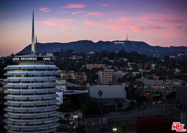 Foto del edificio - 6250 Hollywood Blvd