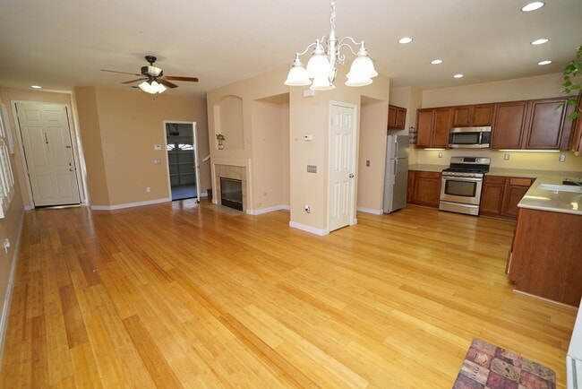 Building Photo - 29270 Hatari Way