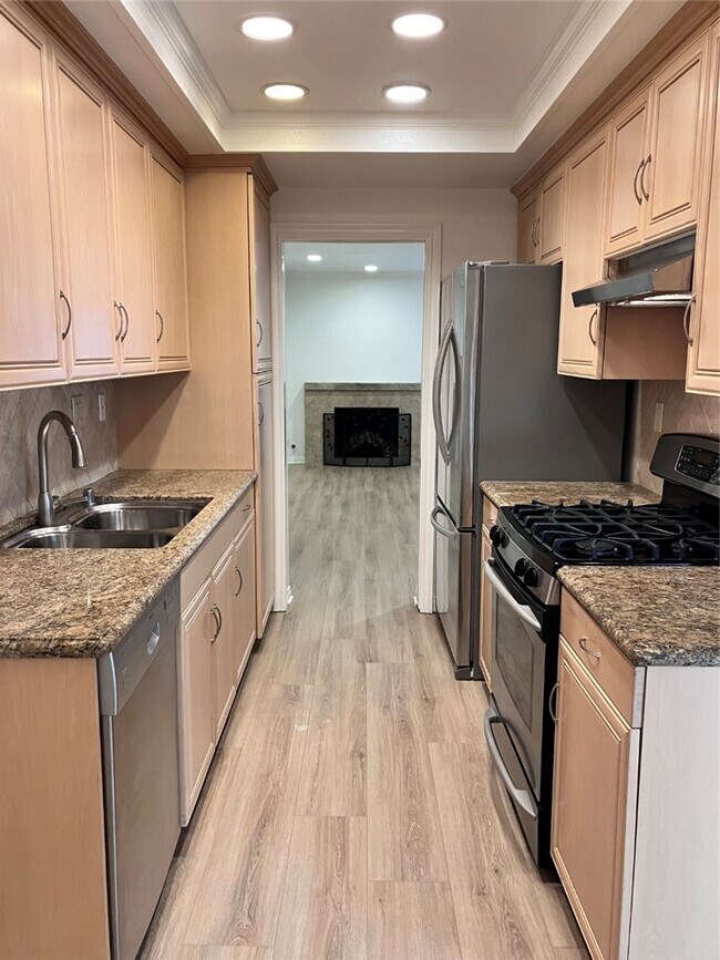 Foto del edificio - 18849 Lister Ln