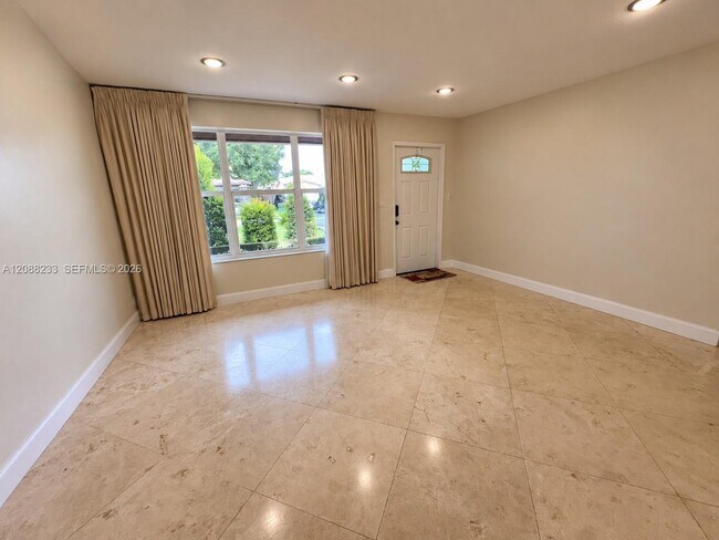 Building Photo - 7050 SW 5th Ct