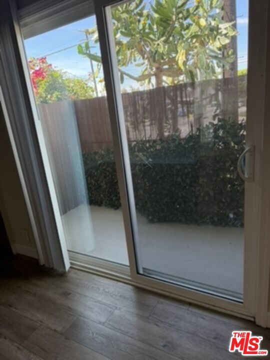 Foto del edificio - 7504 Sepulveda Blvd