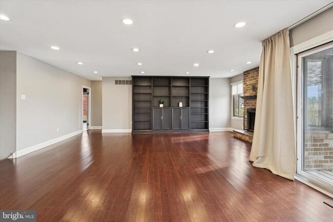 Building Photo - 3404 Honey Run Rd