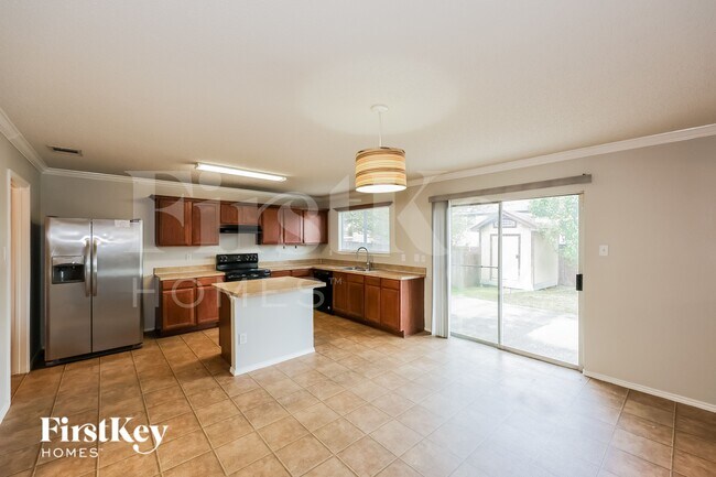 Foto del edificio - 7804 Whitney Ln