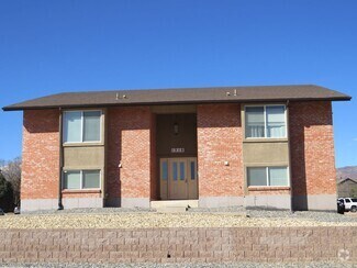 Building Photo - 1318 Holland Park Blvd