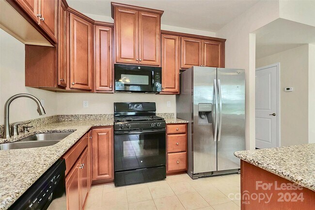 Building Photo - 7494 Red Mulberry Way