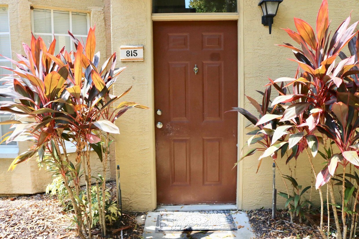 Foto principal - 6328 Raleigh St