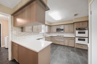 Building Photo - 12719 Ashford Chase Dr