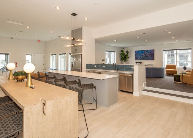 Building Photo - Lumina Apartments