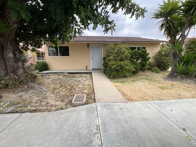 Foto del edificio - 567 Encinitas Ave