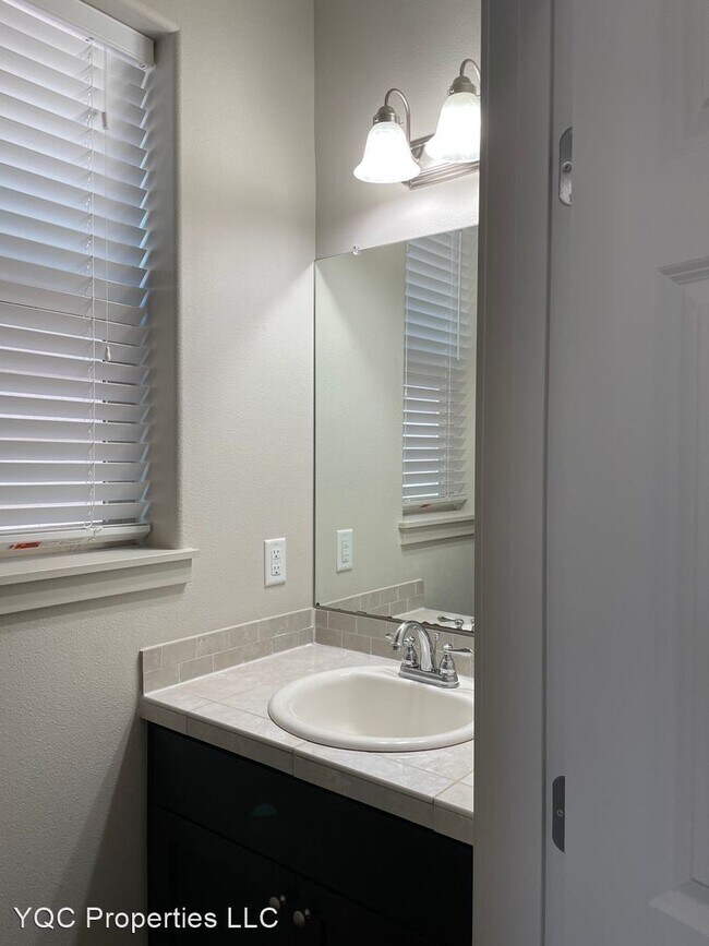 Foto del edificio - 3 br, 2.5 bath House - 1317 NE 83rd Drive
