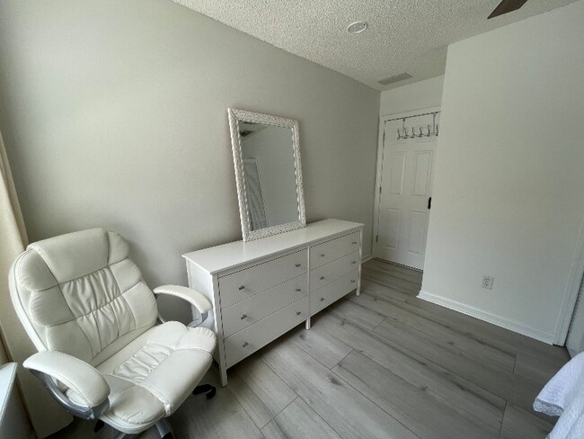 Foto del edificio - 3703 Alcove Dr