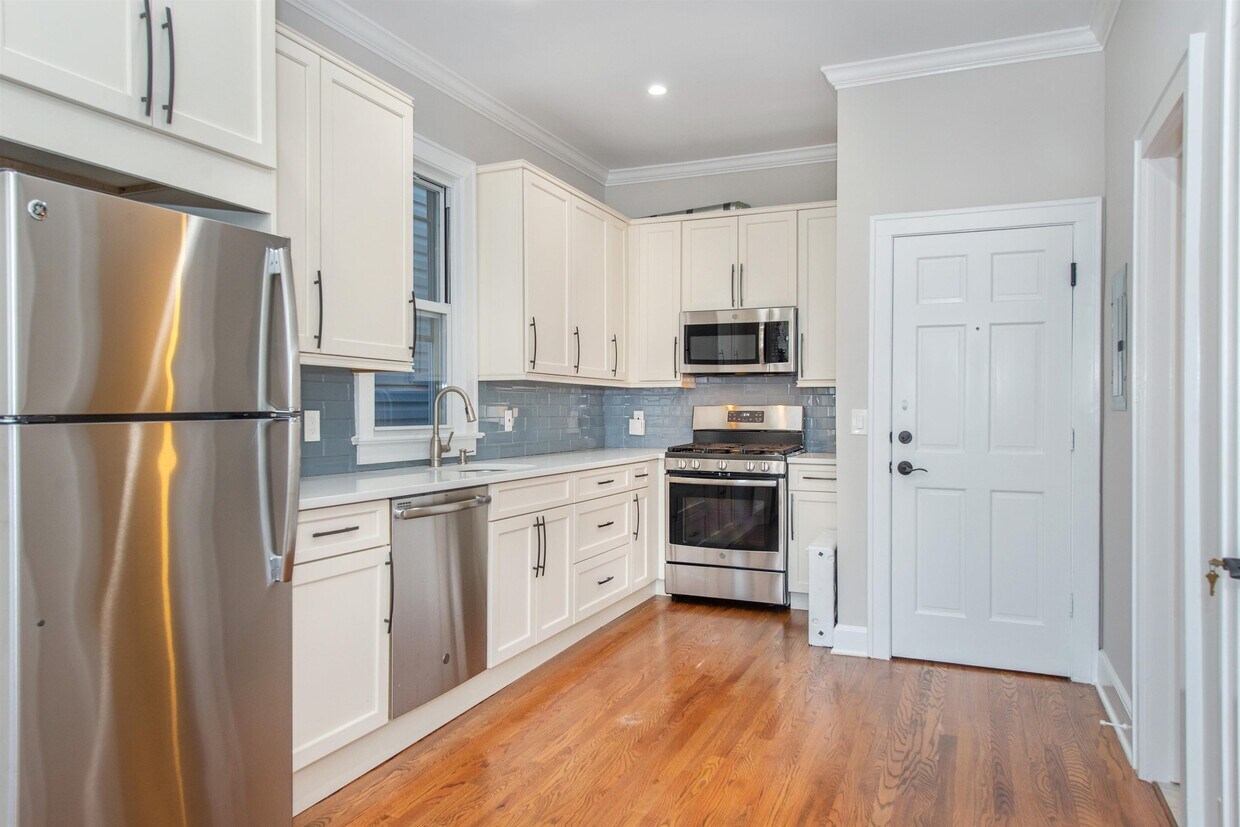 1803 Kerrigan Ave Unit 2R, Union City, NJ 07087 Condo for Rent in