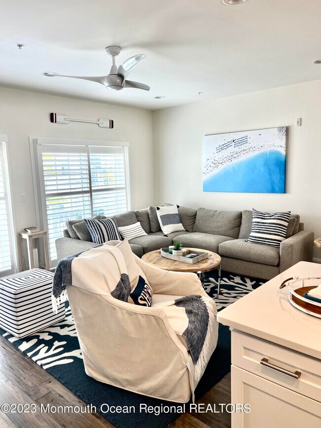 Foto del edificio - 410 Sewall Ave