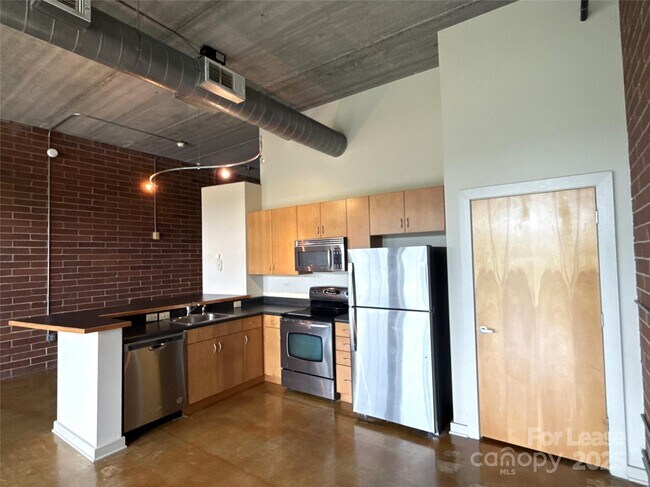 Foto del edificio - 626 N Graham St