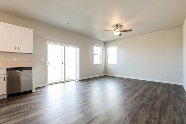 Building Photo - 2161 Flower Blossom Ave