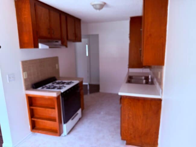 Building Photo - 1142 N Mohican Way