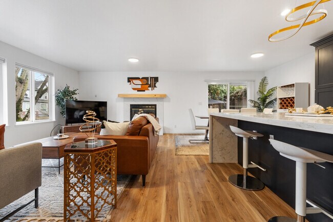 Foto del edificio - 705 24th Ave