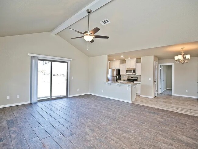 Building Photo - 903 Seba Rd