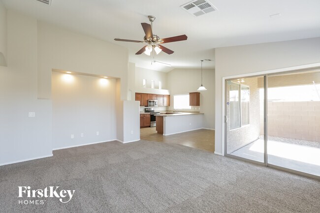 Foto del edificio - 6220 S 52nd Dr