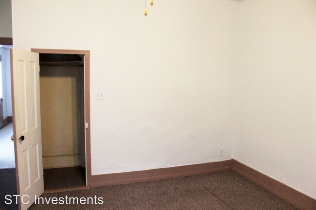Building Photo - 1 br, 1 bath House - 329 S. Lafayette #1