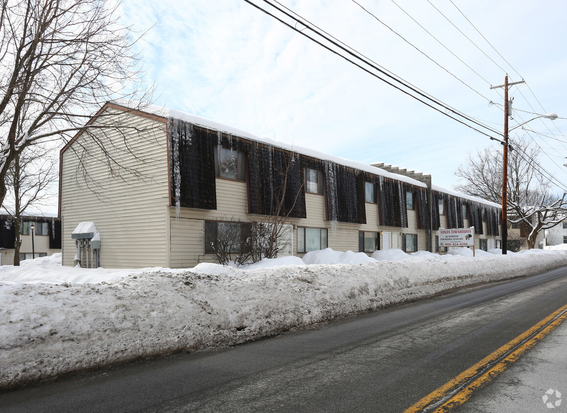 Foto principal - Fonda Town Houses