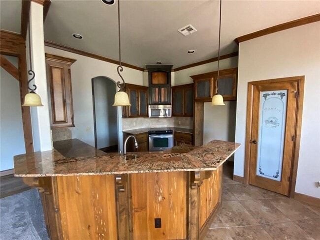 Foto del edificio - 616 Sally Ct