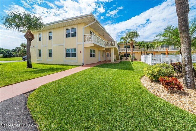 Foto del edificio - 7801 Ridgewood Ave