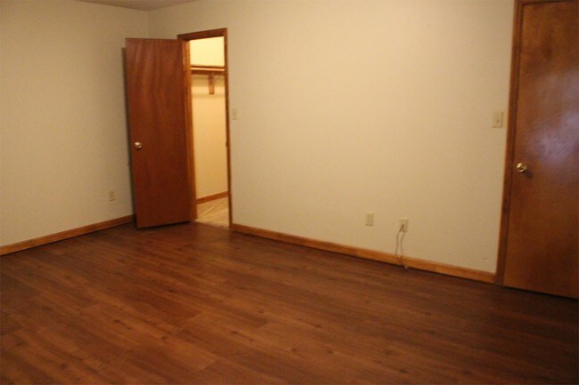 Building Photo - 175 Winding Way