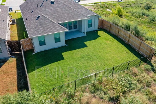 Building Photo - 14817 Equine Trail