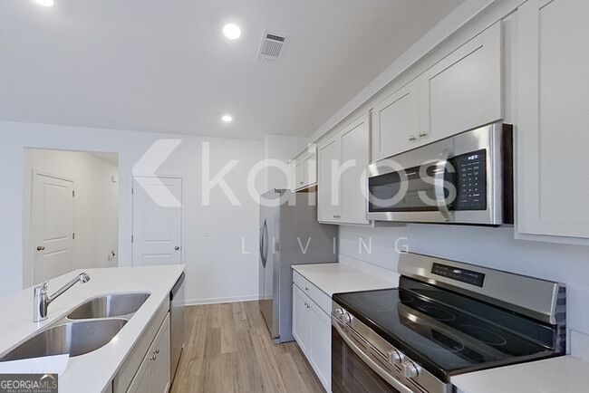 Foto del edificio - 212 Birch Ave