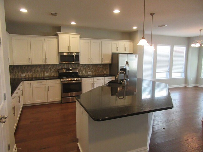 Building Photo - 315 Johnson Bayou Dr