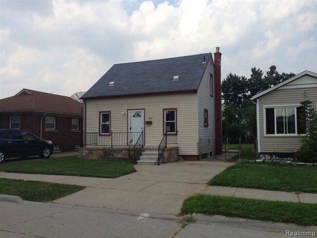 Building Photo - 2536 Emily St