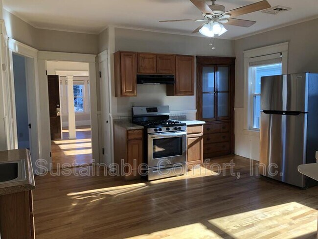 Foto del edificio - 26 Sterling St