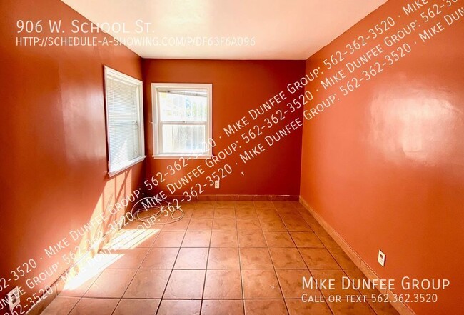 Building Photo - Charming Two Bedroom Home in Compton