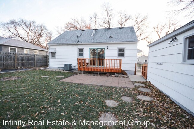 Building Photo - 3 br, 2 bath House - 1405 14th Ave NW