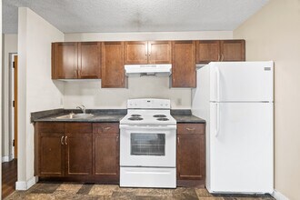 Building Photo - 2116 Rose St