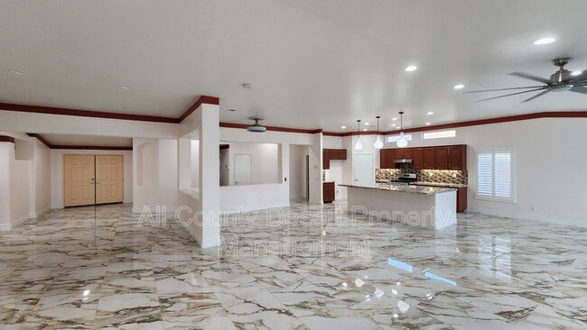 Building Photo - 47652 Calle Diamante