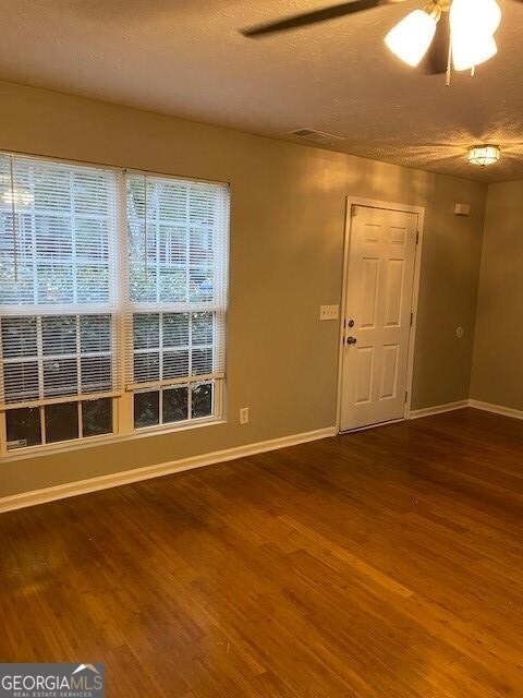 Foto del edificio - 5626 Strathmoor Manor Cir