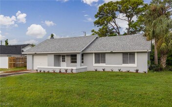 Building Photo - 1305 Hibiscus Dr