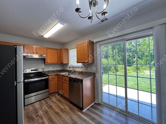 Building Photo - 6305 Summerour Place