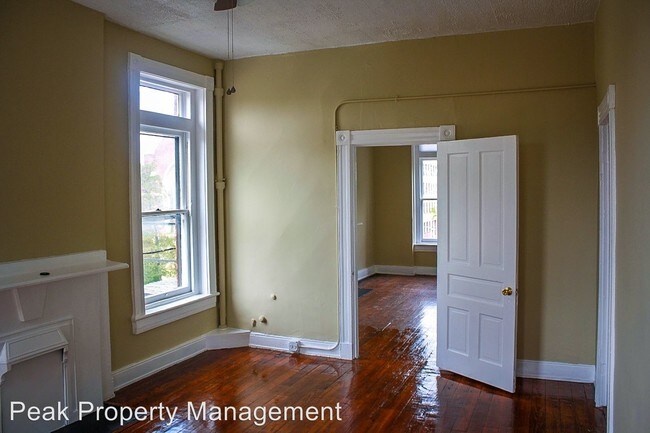 Foto del edificio - 511 Ryland St