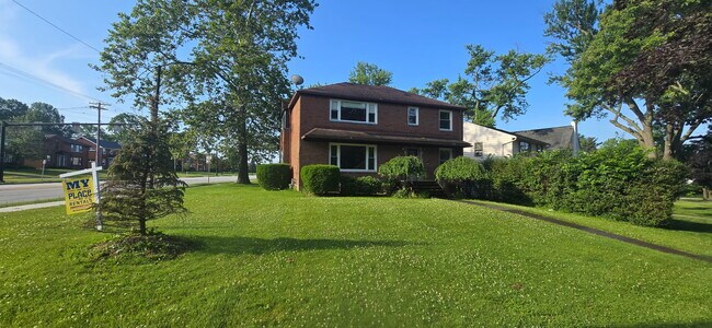 Foto del edificio - 3982 Meadowbrook Blvd